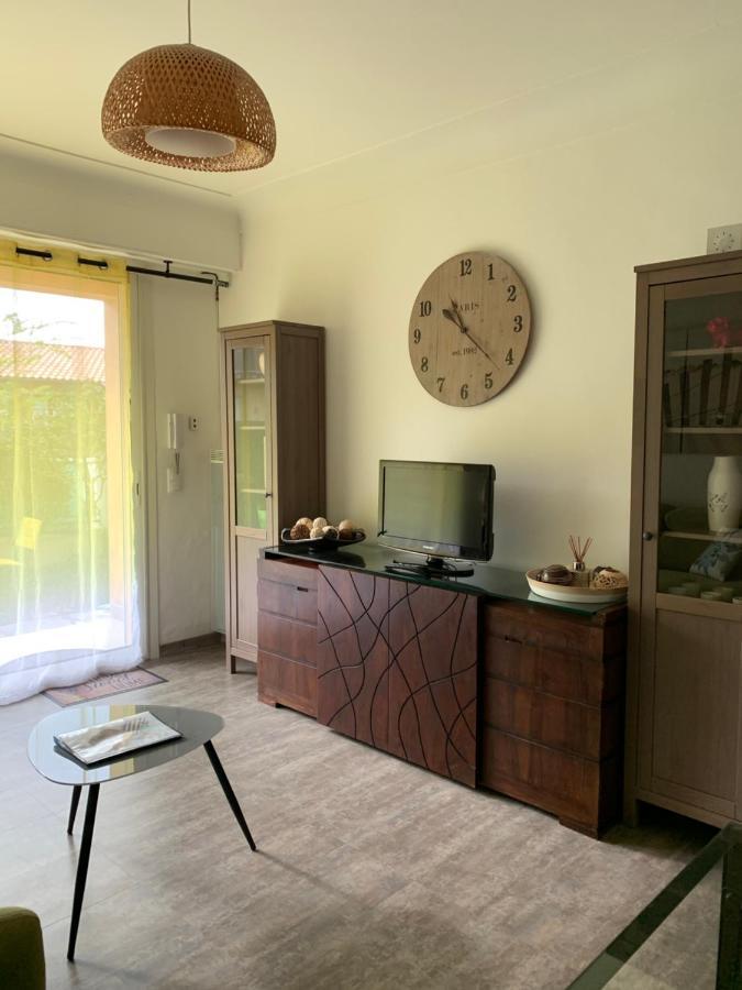 Lilas Pessac Εξωτερικό φωτογραφία